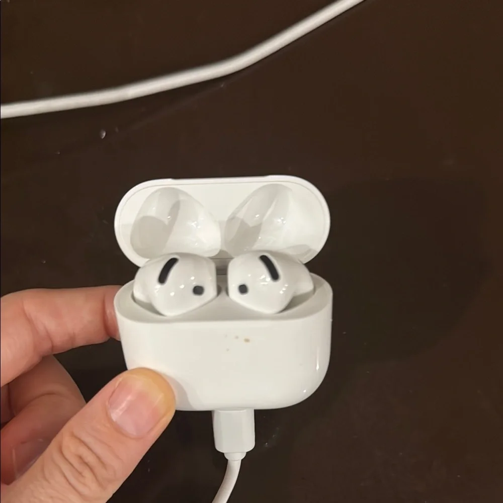 Apple AirPods Wireless Earbuds with Charging Cable